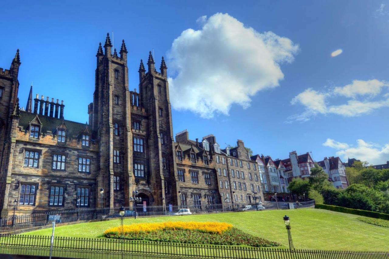 Spacious City Centre Family Room Edinburgh Exterior foto