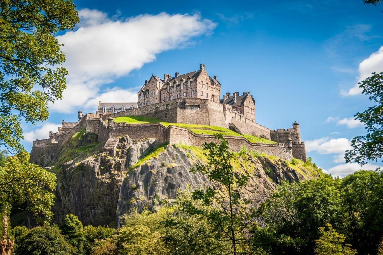 Spacious City Centre Family Room Edinburgh Exterior foto