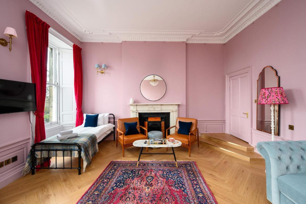 Spacious City Centre Family Room Edinburgh Exterior foto